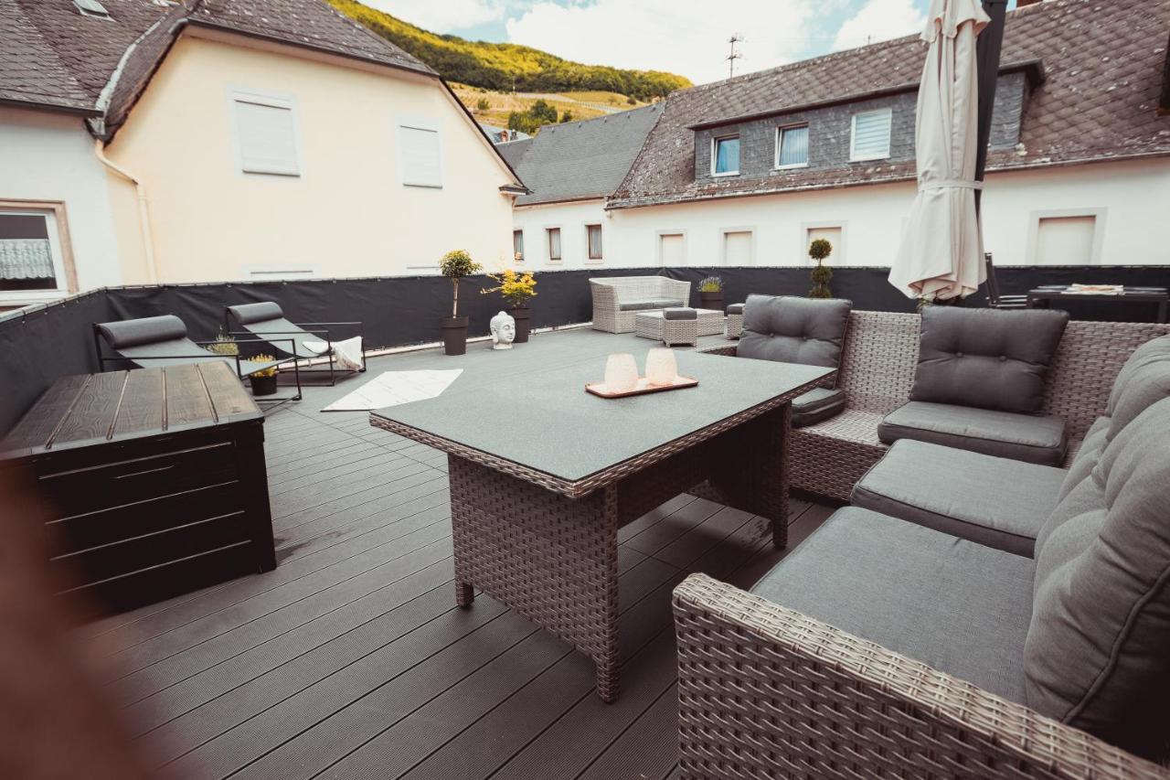 Exklusive Ferienwohnung An Der Mosel - Top Ausstattung - Dachterrasse - E-Ladestation - Netflix Senheim Exterior photo